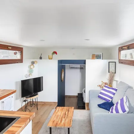 Båthotell Peniche Climatisee - Stade Toulousain *